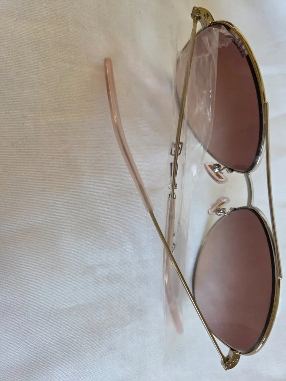 NEW IN CASE AUTHENTIC COACH HC7079 90056F Light Gold Sunglasses
